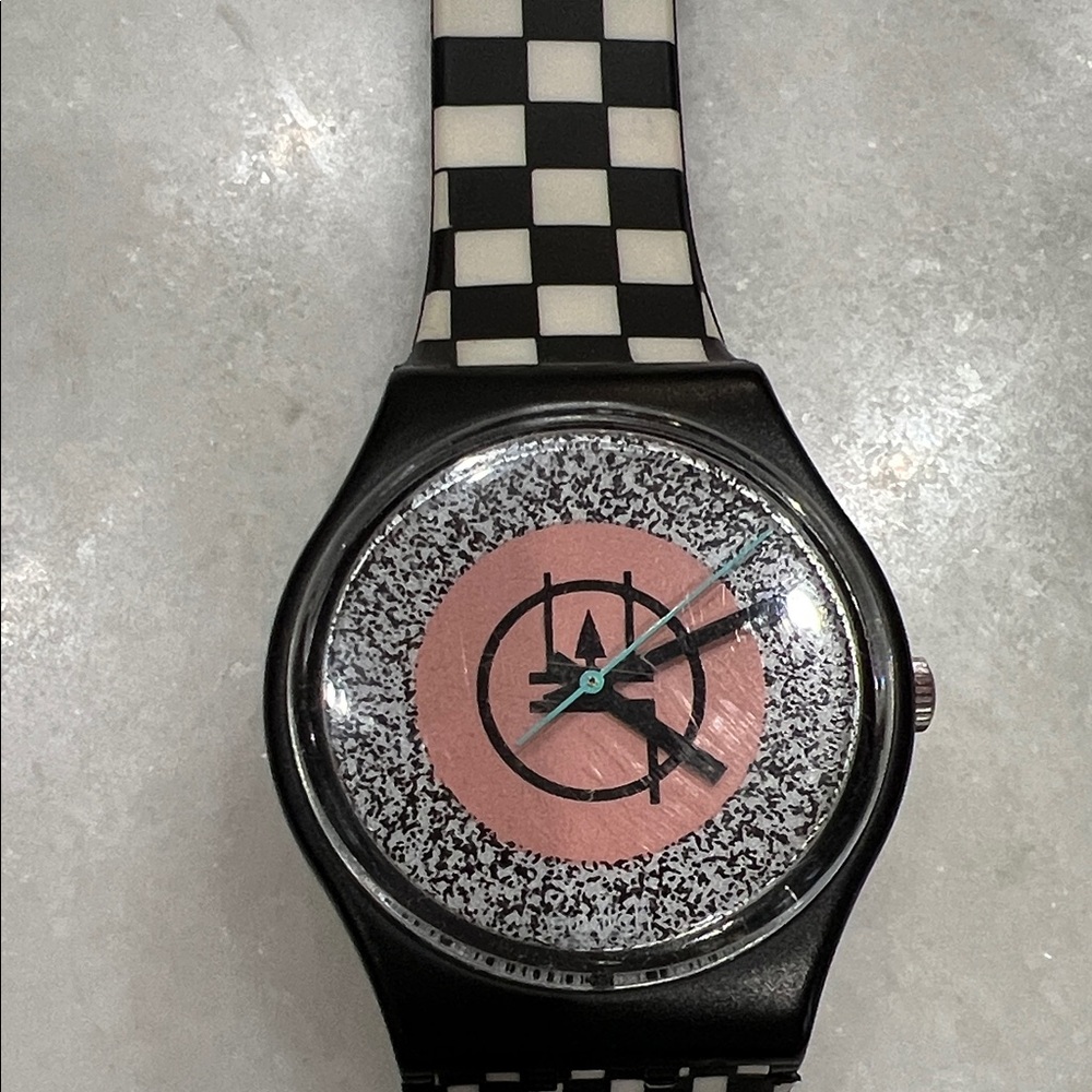 Swatch “Mackintosh” GB116 - Picture 2 of 5